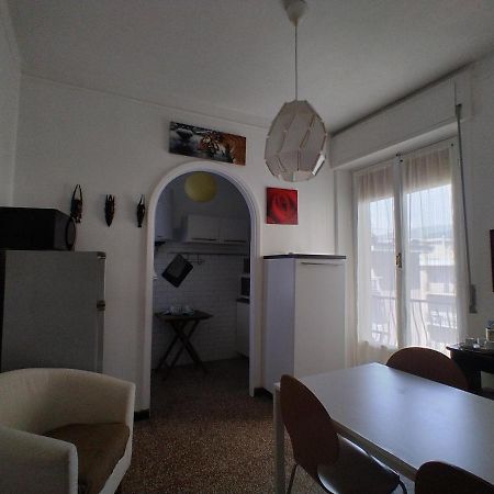 Trilocale Cecilia'S Studio Генуа Екстериор снимка
