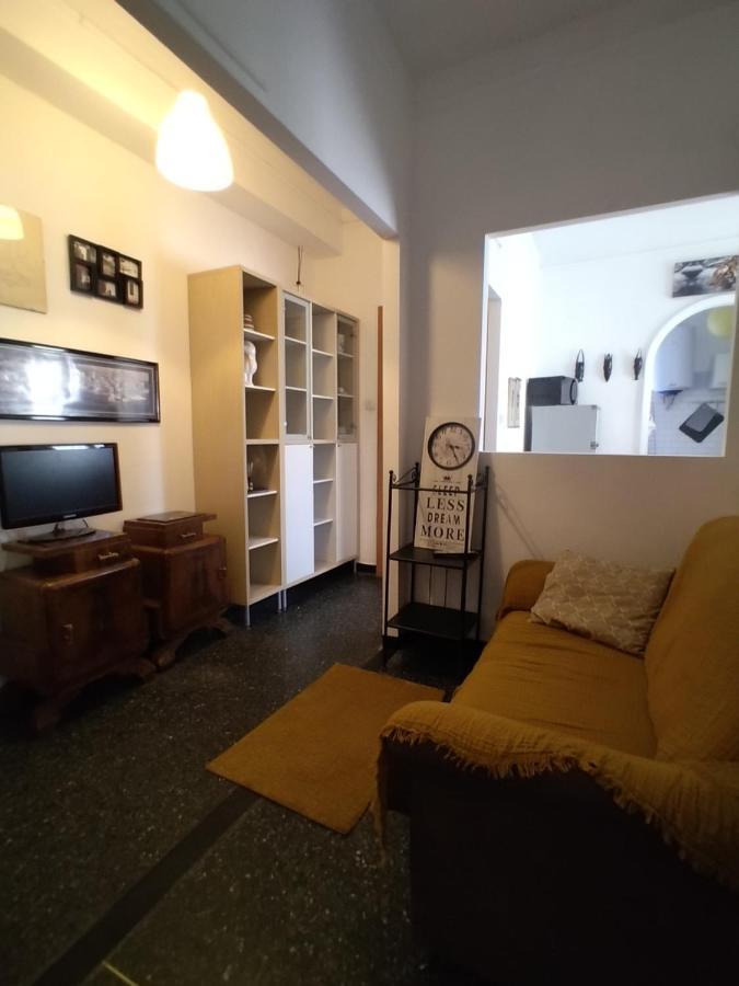Trilocale Cecilia'S Studio Генуа Екстериор снимка
